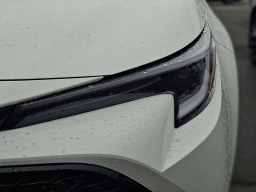 Toyota Corolla Hatchback SE CVT (Natl) 2026