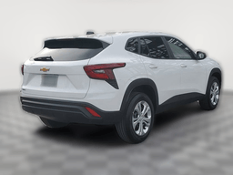 Chevrolet Trax LS FWD 4dr 2026