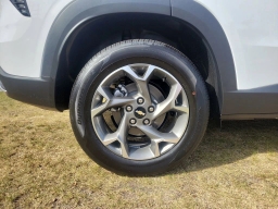 Chevrolet Trax LT FWD 4dr 2026