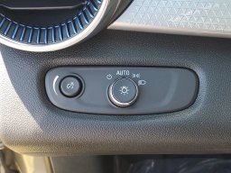 Chevrolet Trax LT FWD 4dr 2026