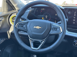 Chevrolet Trax LT FWD 4dr 2026