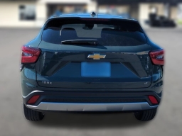 Chevrolet Trax LT FWD 4dr 2026