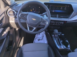 Chevrolet Trax LT FWD 4dr 2026