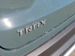 Chevrolet Trax LT FWD 4dr 2026