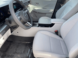 Hyundai Kona SE FWD 2026