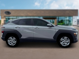 Hyundai Kona SE FWD 2026