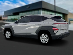 Hyundai Kona SE FWD 2026