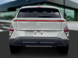 Hyundai Kona SE FWD 2026