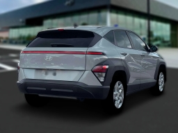 Hyundai Kona SE FWD 2026
