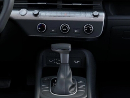 Hyundai Kona SE FWD 2026