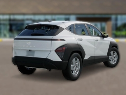 Hyundai Kona SE FWD 2026