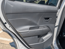 Hyundai Kona SE FWD 2026