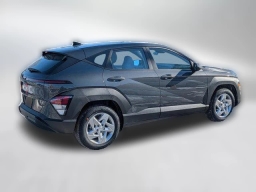Hyundai Kona SE FWD 2026