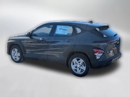 Hyundai Kona SE FWD 2026