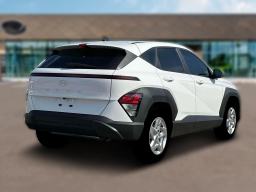 Hyundai Kona SE FWD 2026
