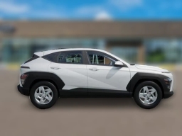 Hyundai Kona SE AWD 2026