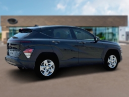 Hyundai Kona SE AWD 2026