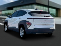 Hyundai Kona SE AWD 2026