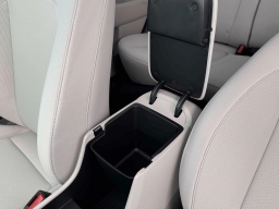 Hyundai Kona SE AWD 2026