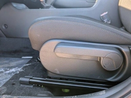 Hyundai Kona SE AWD 2026