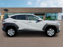 Hyundai Kona SE AWD 2026