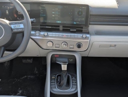 Hyundai Kona SE AWD 2026