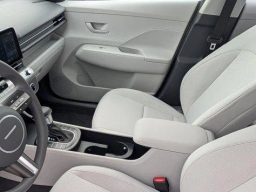 Hyundai Kona SE AWD 2026