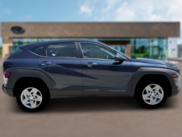 Hyundai Kona SE AWD 2026