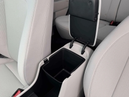 Hyundai Kona SE AWD 2026