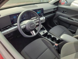 Hyundai Kona Electric SE FWD 2025