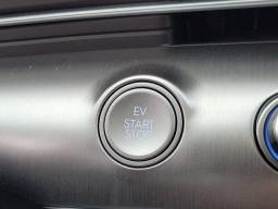 Hyundai Kona Electric SEL FWD 2025