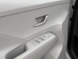 Hyundai Kona Electric SEL FWD 2025