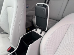 Hyundai Kona Limited FWD 2026