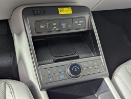 Hyundai Kona Limited AWD 2026