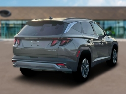 Hyundai Tucson Hybrid SEL AWD 2026