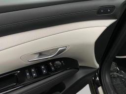 Hyundai Tucson Hybrid Limited AWD 2026