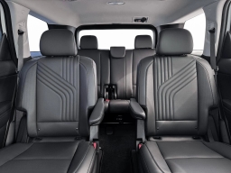 Hyundai Palisade Hybrid Blue SEL Premium 7P FWD 2026