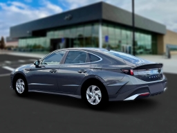 Hyundai Sonata SE FWD 2026