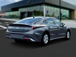 Hyundai Sonata SE FWD 2026