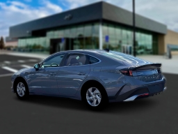 Hyundai Sonata SE FWD 2026