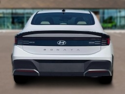 Hyundai Sonata SE FWD 2026