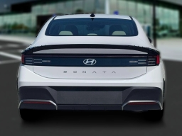 Hyundai Sonata SE FWD 2026