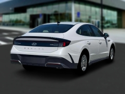 Hyundai Sonata SE FWD 2026