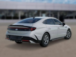 Hyundai Sonata SE FWD 2026