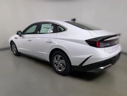 Hyundai Sonata SE FWD 2026