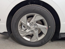 Hyundai Sonata SE FWD 2026