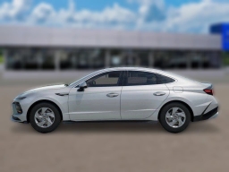 Hyundai Sonata SE FWD 2026