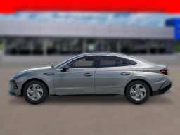 Hyundai Sonata SE FWD 2026