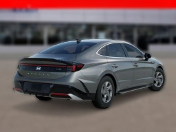 Hyundai Sonata SE FWD 2026