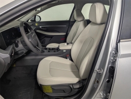 Hyundai Sonata SE FWD 2025